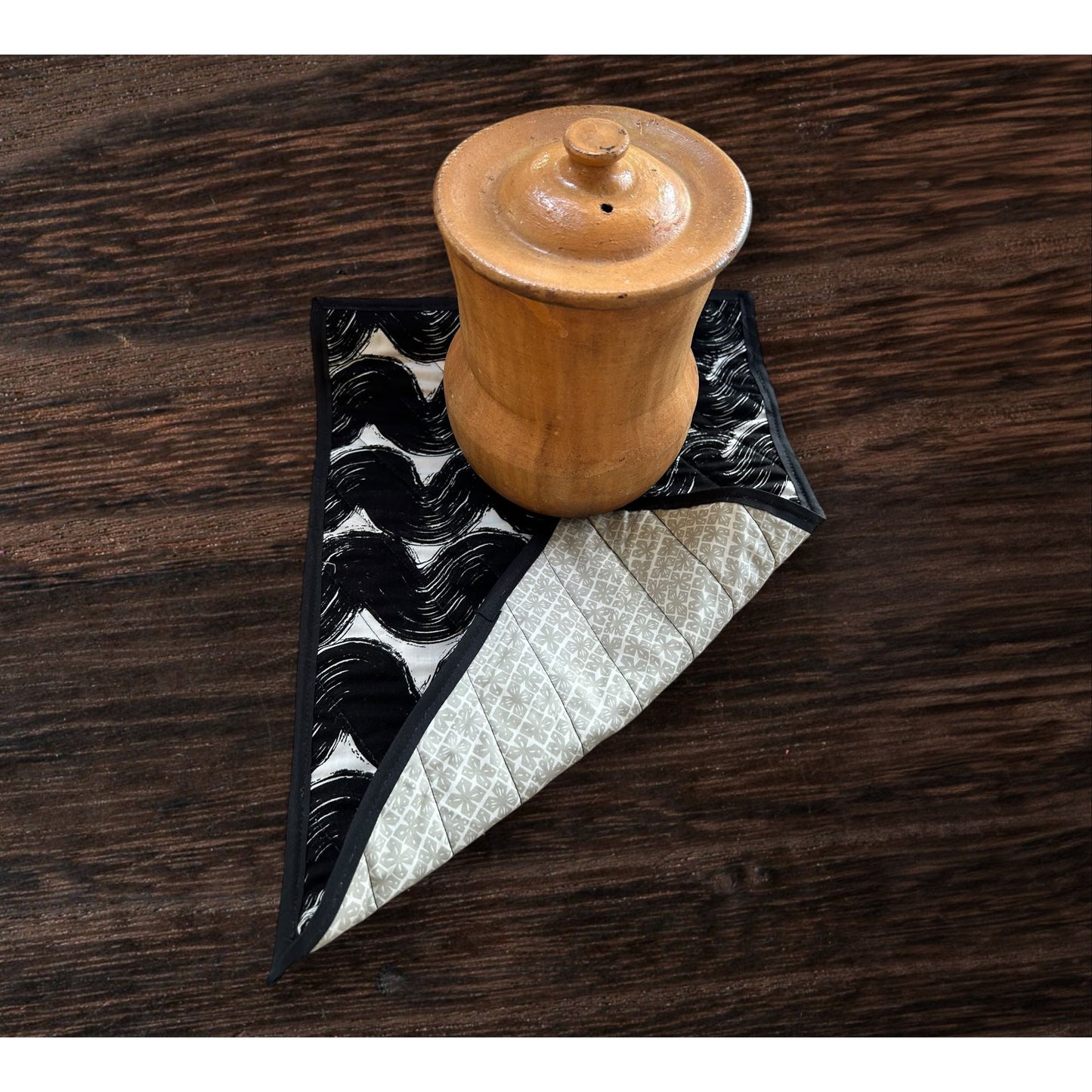 Oversized Hot Pad – Handmade Quilted Trivet for Casserole Dishes, Baking & Serving