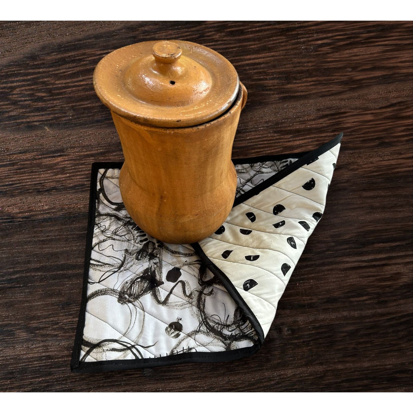 Oversized Hot Pad – Handmade Quilted Trivet for Casserole Dishes, Baking &amp; Serving